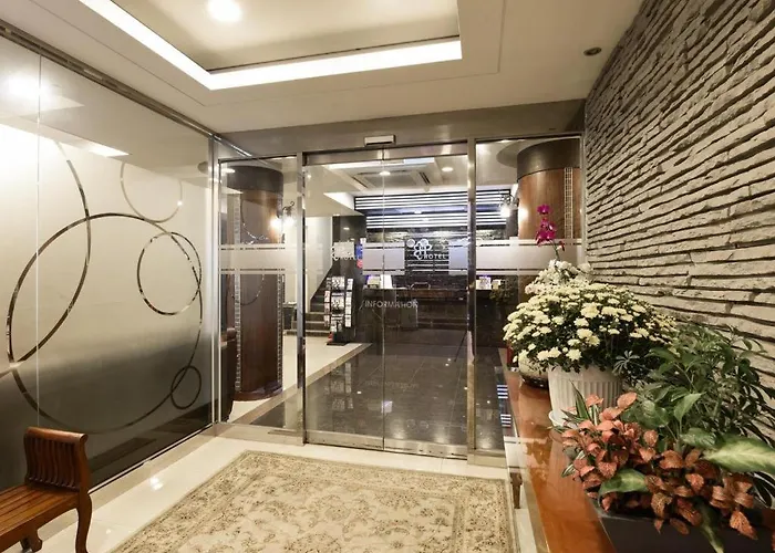 Hill House 3*